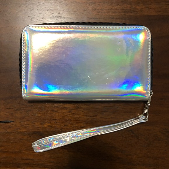 Holographic wristlet wallet - Picture 6 of 6